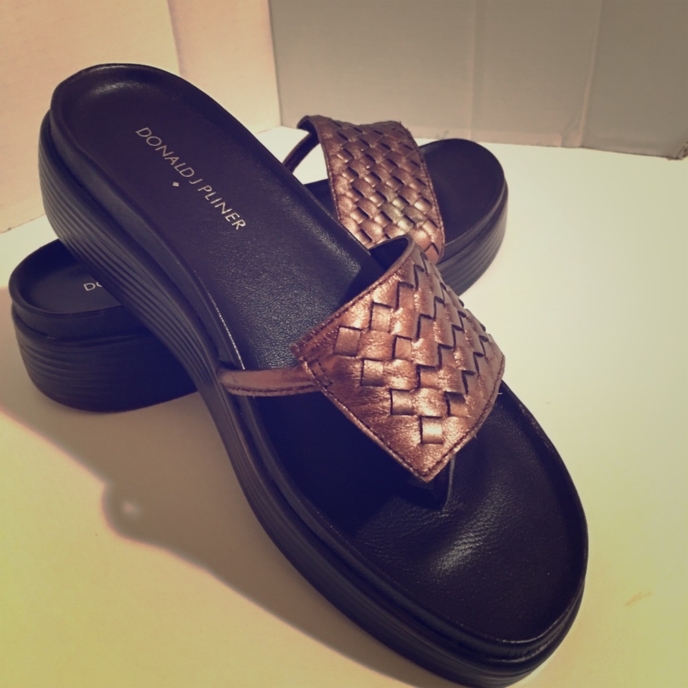 Dress sandals